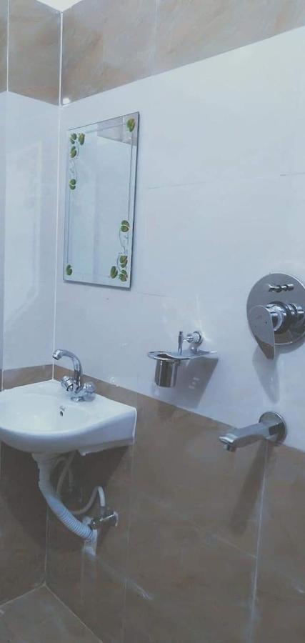Hotel Kanthak 拉明德 外观 照片
